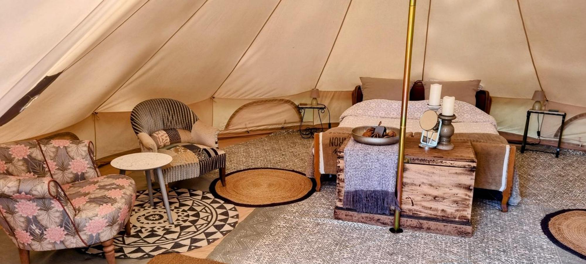 Luxury Bell Tent At Camping La Fortinerie Mouliherne Exterior photo