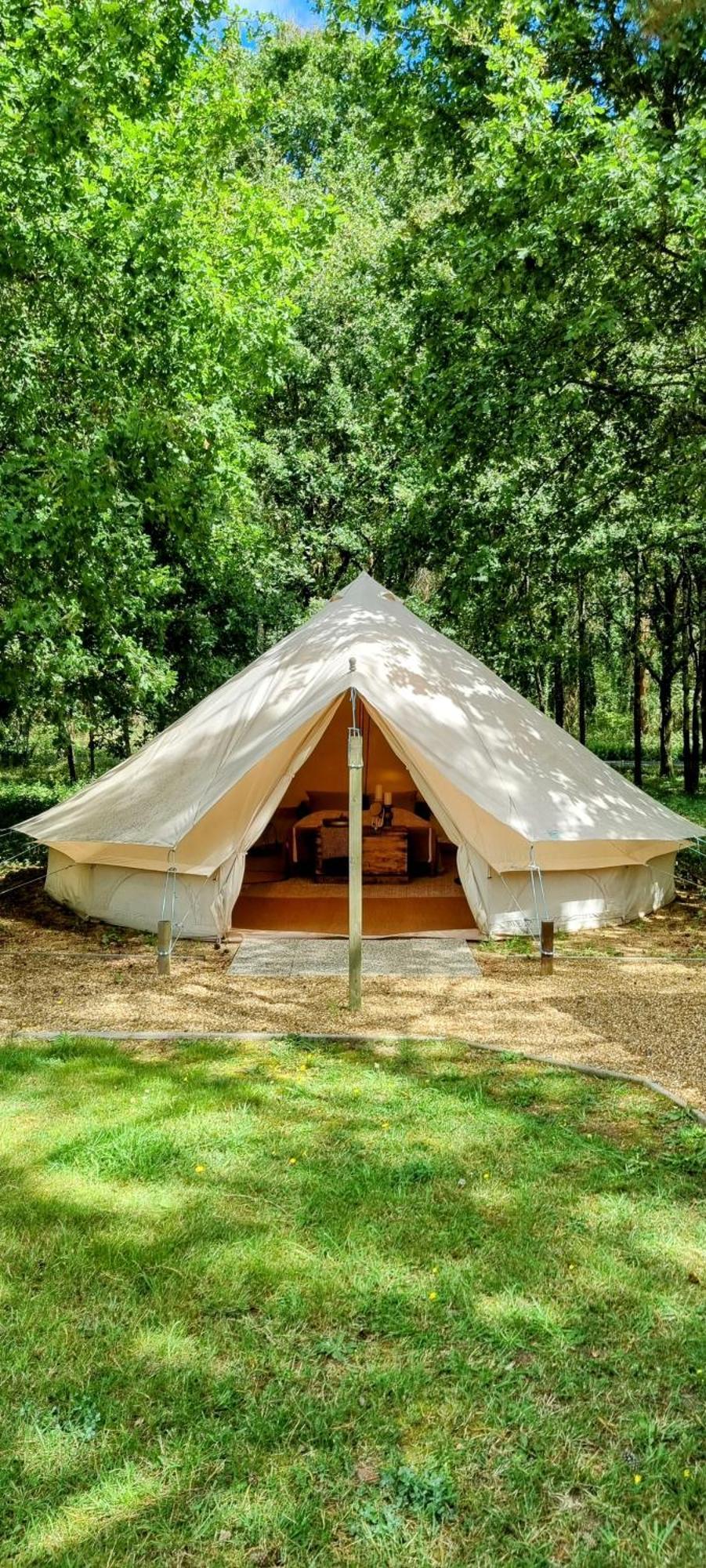 Luxury Bell Tent At Camping La Fortinerie Mouliherne Exterior photo