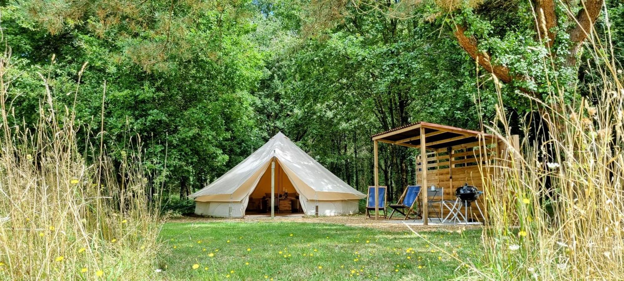Luxury Bell Tent At Camping La Fortinerie Mouliherne Exterior photo